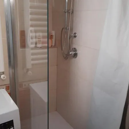 Semesterbostad Le Pettegole